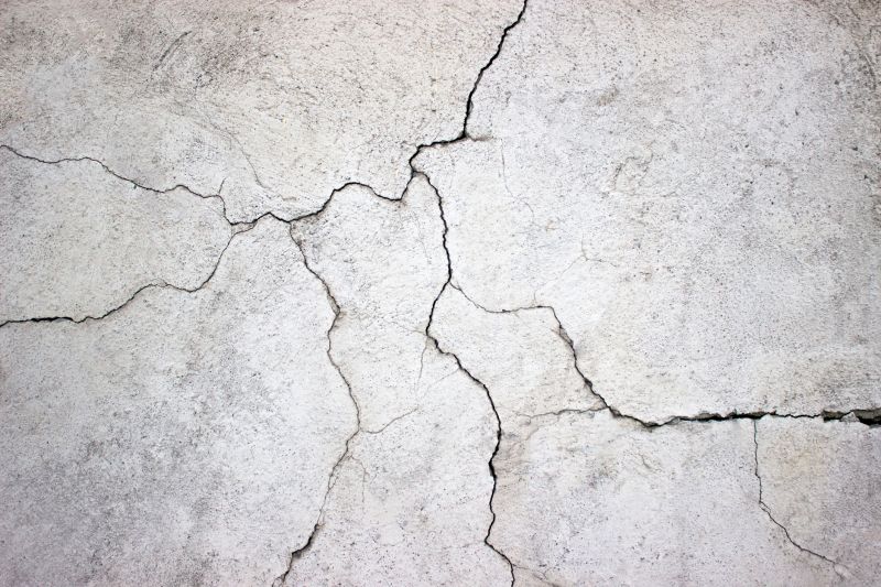 Concrete Crack Sealing in Des Moines, IA